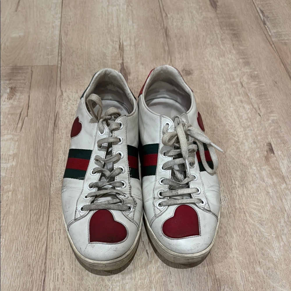 Gucci White and Red Sneakers with Signature Stripes